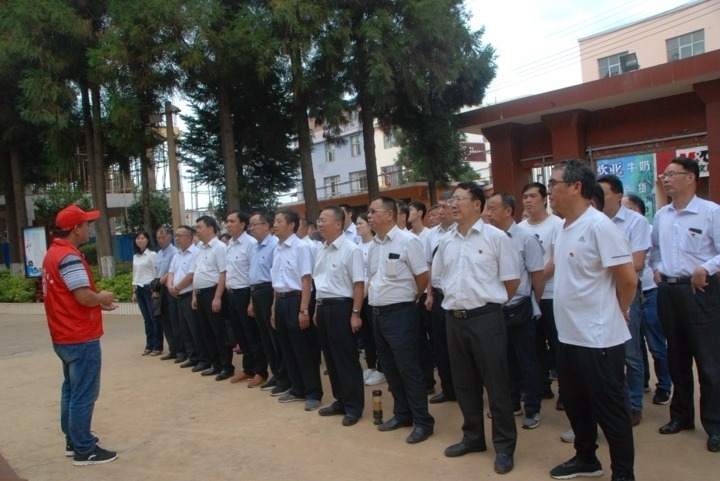 ��ά���ŵ�ί��֯��չ��ɫ�����Ű����