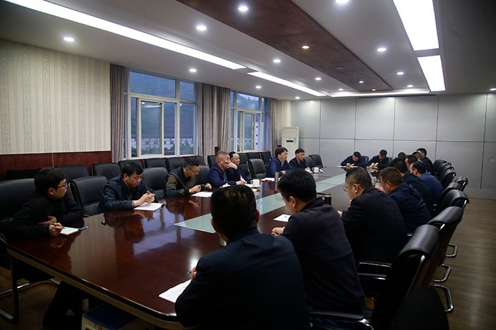 ���ŵ�ί��ǡ����³����¸�һ��ݰ������ú̿��˾����ָ������