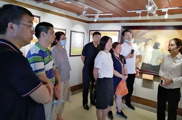 ̽����ʷ��ַ ���к�ɫ���񡪡����Ż��ص�ί��֧���������⵳���˶�