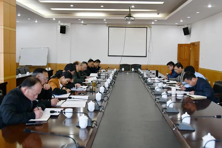 ���ŵ�ί����ǡ��ܾ����߽���һ�е���ά���Ŷ�������