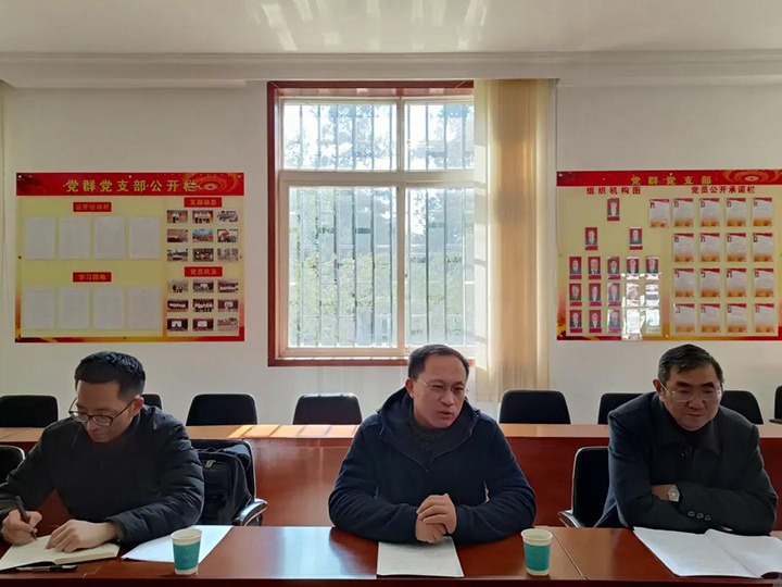 ��ú�������ϸ���ֲ������ŵ�ίίԱ�����ܾ������嵽�ɱ�ú��˾��չ��������ůο���˶�