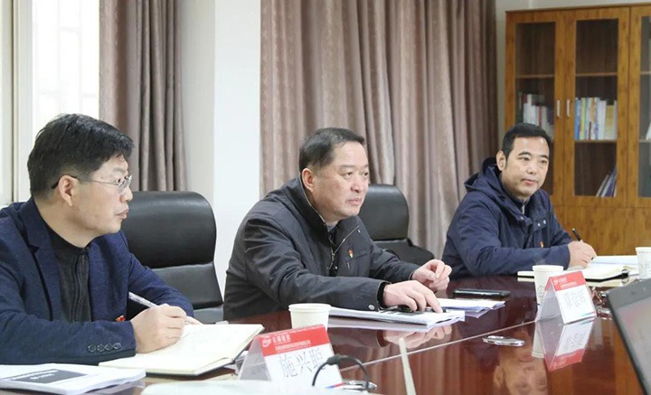 ��ú�������ϸ���ֲ������ŵ�ίίԱ����ί�������Ե�ú̿������������չ��������ůο���˶�