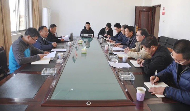 ���ҿ�ɽ�����������Ͼ�ִ��һ��һ�е�½��ú��˾��չ����ָ��