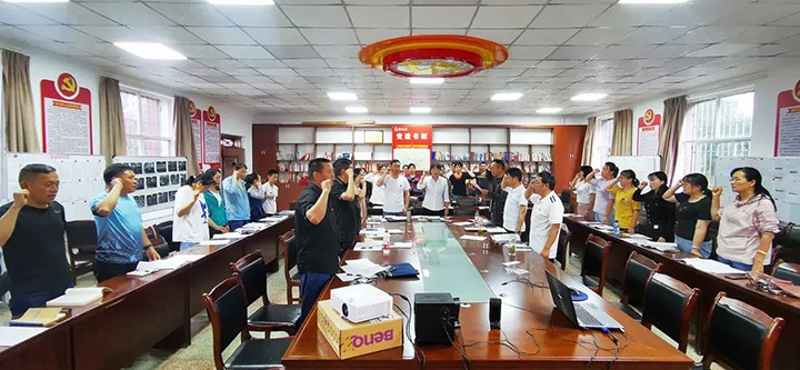 �����������ܡ�һƽ��ú�󹤻����ʽ��չ�����������¡��˶���������˾ƽ������