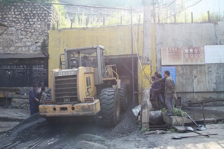 �����������ܡ�ͻ��ƿ����Լ ���ƹ�˾����������������ú����ɡ���ʬ��ҵ����������