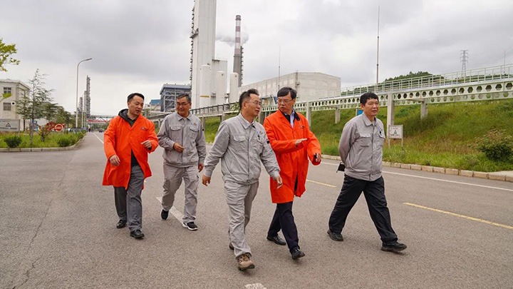 ���ŵ�ί����ǡ������³����ܾ����߽��Զ�������ȷ滯��������������