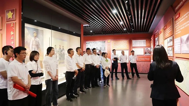 ����ú�緶���ȷ�úҵ��˾��Ⱥ�ۺϵ�֧������ú������˾��Ӫ��֧�����ɱ�ú��˾��ί��չ���⵳���˶�