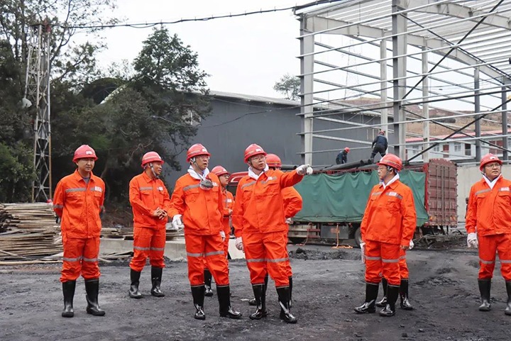 �������������ú�������ϸ���ֲ������ŵ�ί����ǡ������³����ܾ����߽��Ե���ƽ����ú��˾��չ�����������