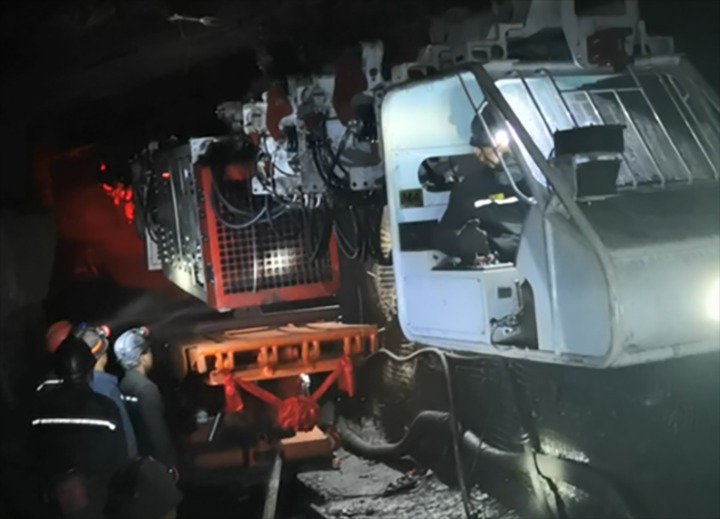 ����ú��Ѷ���Ľǵ�ú�󡢺���ú���ȷ�úҵ���ҹ�˾��̬��������������