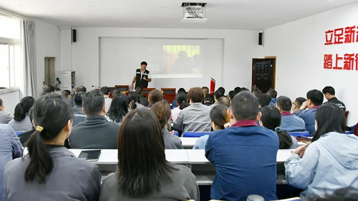 ����ú��Ѷ����Ϊװ�������ú���Ľǵ�ú�����ҹ�˾��̬��������������