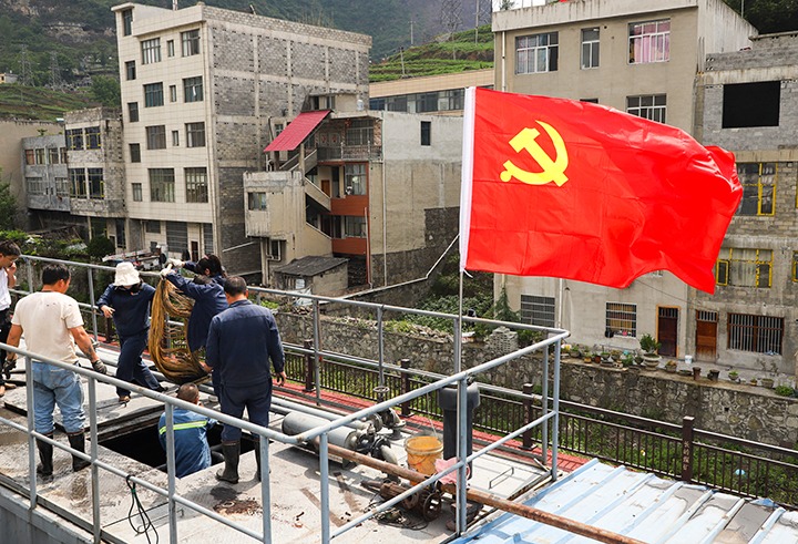 ����úҵ������ɫ���桱�����������̵ơ�