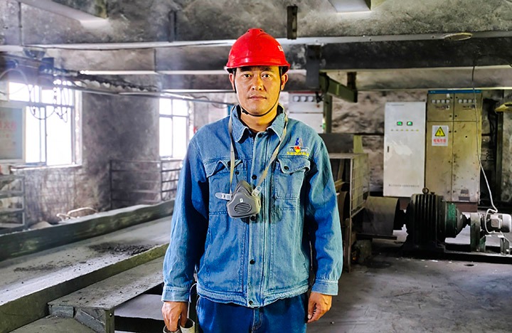 ���鲻��ɫ ��д�·緶����ú��������������ж�ڹ�����������