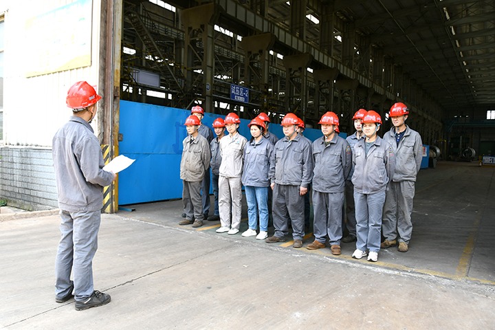 ���ϡ��ֵ�ͷ����������������ʼ���ա�