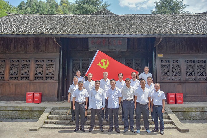 ��ú���������ɫѪ�� �����������